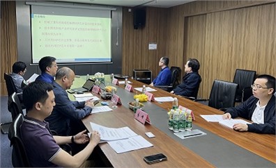 湖南省政協(xié)副主席、工商聯(lián)主席張健一行蒞臨進(jìn)芯電子指導(dǎo)工作