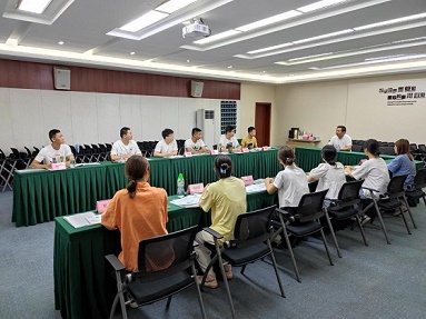 集團(tuán)人力資源部、零管中心聯(lián)合舉辦新員工入職培訓(xùn)