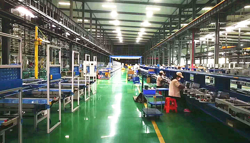 >上下同欲，沖鋒一線！